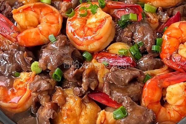  牛肉虾仁豆腐煲