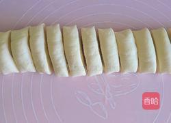 奶黄鼠鼠包的做法图解2