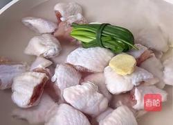 板栗鸡翅的做法图解2