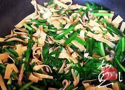 韭菜炒千张的做法图解12
