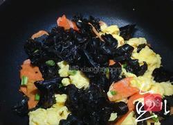 胡萝卜鸡蛋炒木耳的做法图解15
