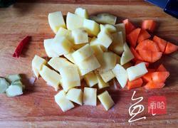 五花肉焖饭的做法图解3