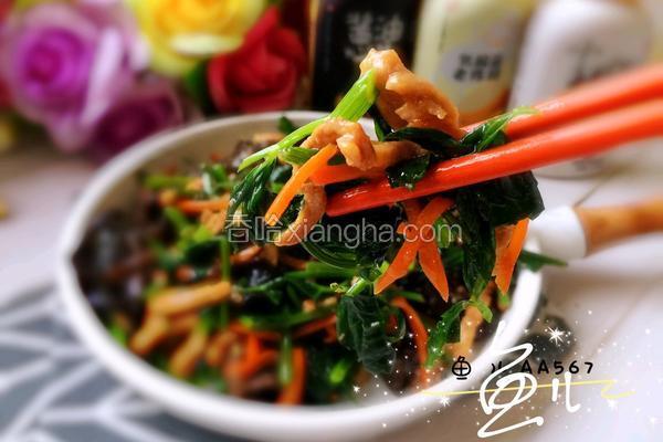 芹菜木耳炒肉丝