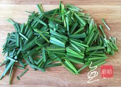 韭菜虾仁炒鸡蛋的做法图解2