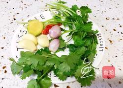 鲤鱼炖粉条的做法图解2