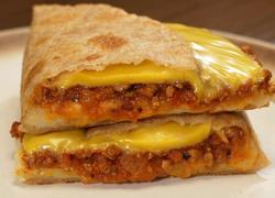 黑松露番茄芝士肉酱饼