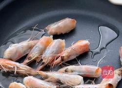  韩式蒜香奶油虾的做法图解2