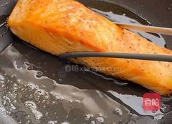 三文鱼波蛋的做法图解3