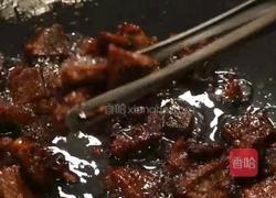 黑松露牛肉炒饭的做法图解3