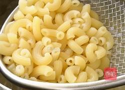 芝士番茄肉酱意面的做法图解2