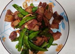 荷兰豆炒三层肉