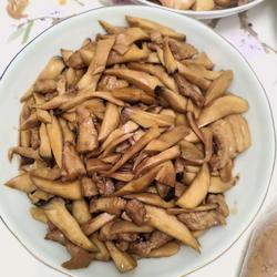 杏鲍菇烧肉的做法[图]