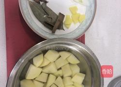 土豆牛腩的做法图解3