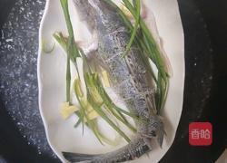 清蒸鲈鱼的做法图解4
