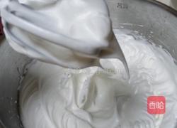 戚风蛋糕(8寸一个或者6寸两个)的做法图解11