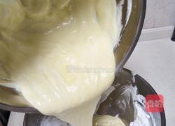 戚风蛋糕(8寸一个或者6寸两个)的做法图解16