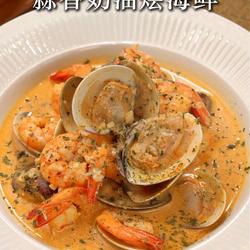 蒜香奶油烩海鲜的做法[图]