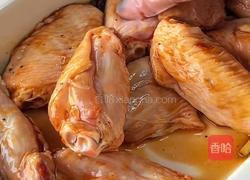 蒜香黄油脆皮鸡翅的做法图解3