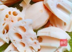 筒子骨莲藕汤的做法图解2