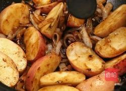 苹果炖猪排的做法图解4