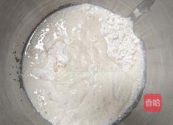 蜂蜜脆皮小面包(28方盘波兰种)的做法图解5