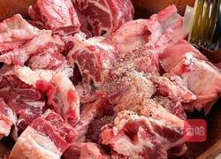 法式红酒炖牛肉的做法图解1