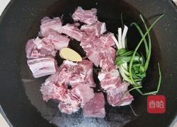 蒜香排骨的做法图解2