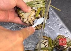 清蒸大闸蟹的做法图解1