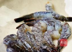 法式蒜香奶油虾的做法图解1