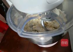 玉米培根披萨和香肠玉米披萨的做法图解2