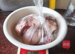 卤炖猪脚的做法图解1