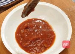 芝士番茄培根大披萨的做法图解1