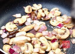 意式蘑菇培根烘蛋的做法图解4