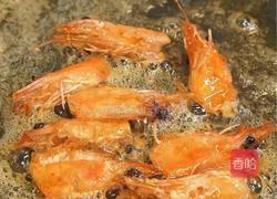 蒜香虾油意面的做法图解2