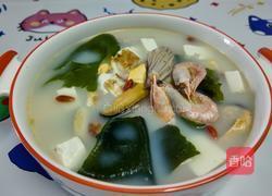 加拿大北极虾海鲜豆腐汤的做法图解8