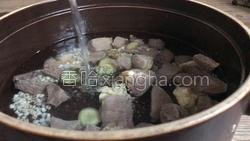 淮山薏米牛肉汤的做法图解8