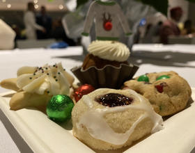 參加新年“爬梯”