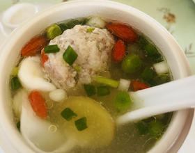 鸡蛋肉饼汤[图]