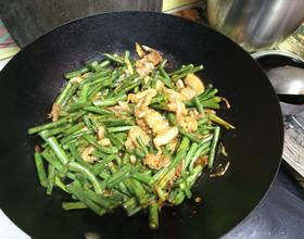 五花肉炒线豆[图]
