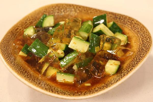 黄瓜拌凉粉